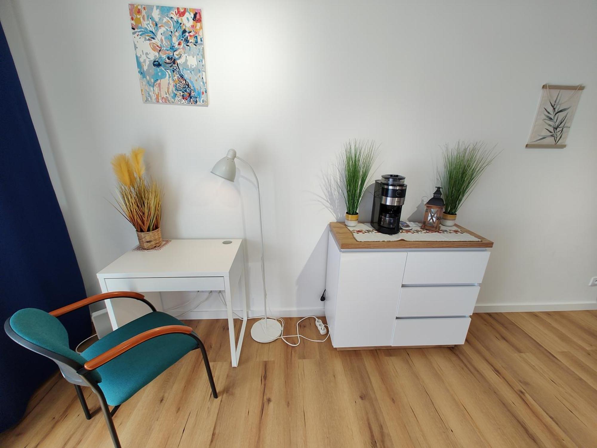 ワルシャワUroczy Apartament Z Miejscem Na Auto W Garazuアパートメント エクステリア 写真
