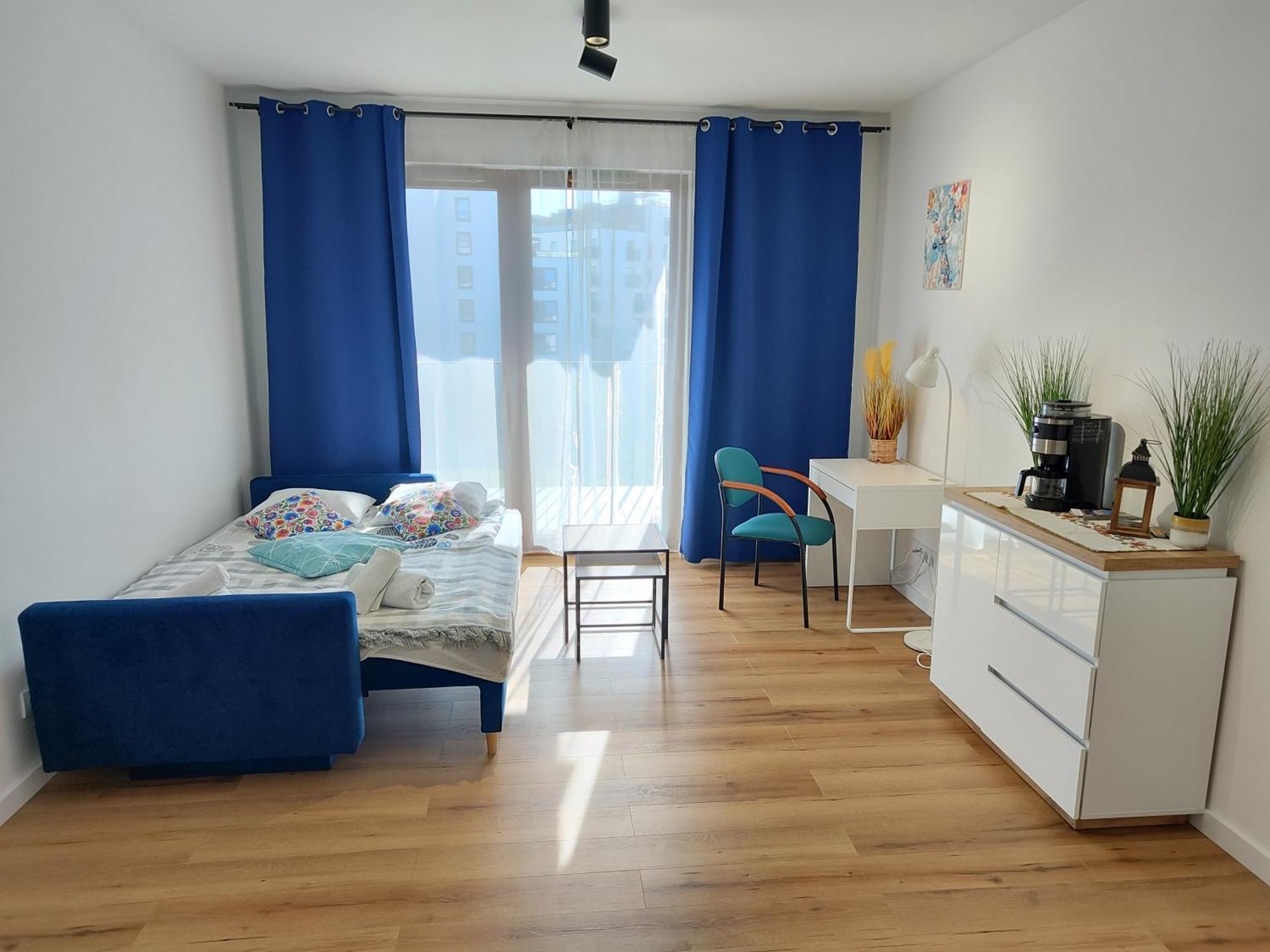 ワルシャワUroczy Apartament Z Miejscem Na Auto W Garazuアパートメント エクステリア 写真